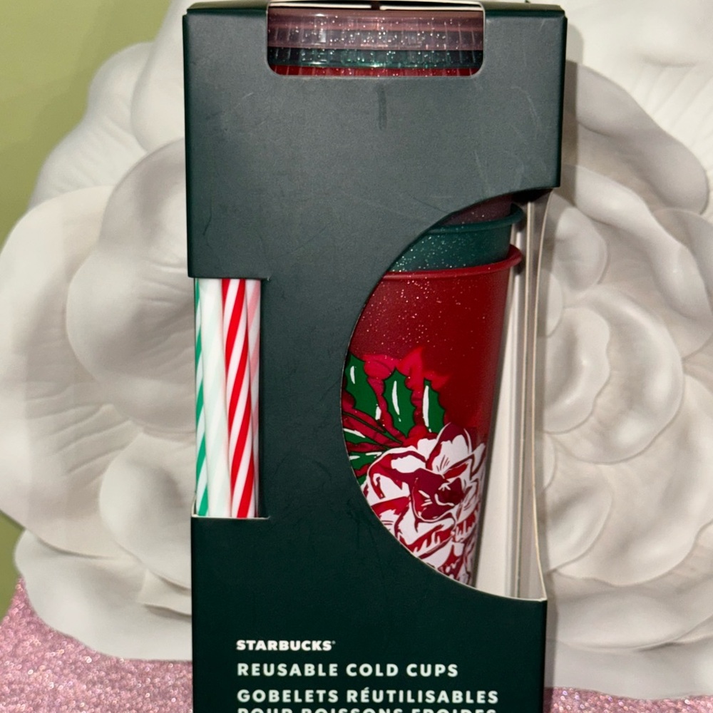 ***BNWT Starbucks Reusable Holiday Cold Cups with Straws***